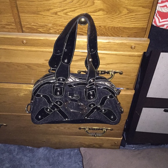 Guess Handbags - Guess purse